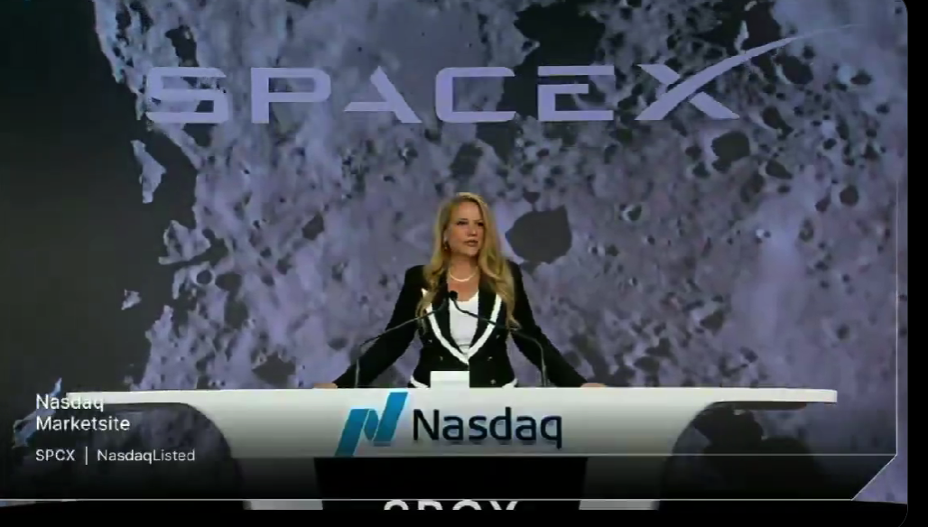 SpaceX上市引爆全球：马斯克成万亿富翁，一个谈火星一个做实事。